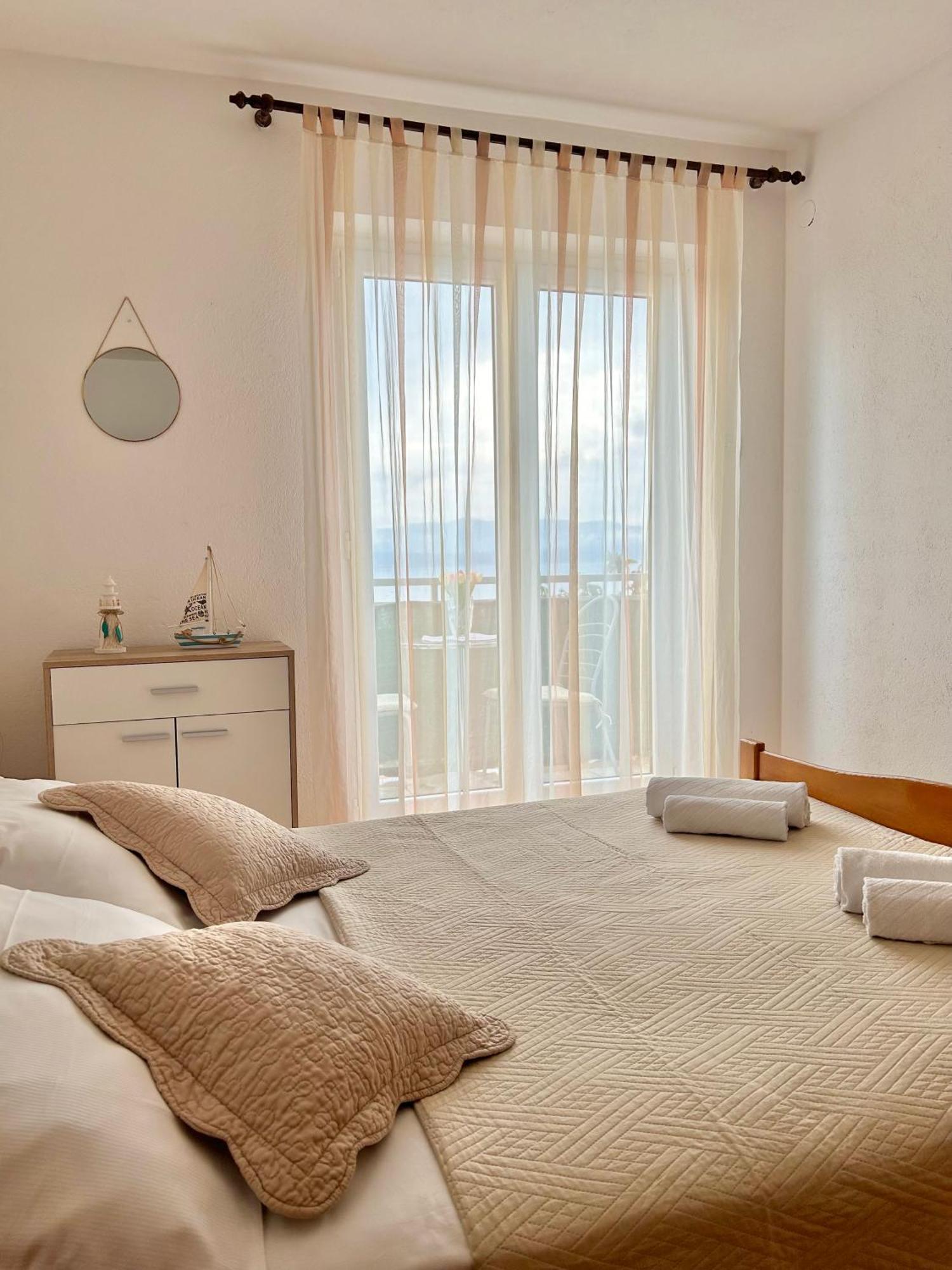 Apartmani Mara 볼 외부 사진